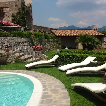 Sleeps 10 Pool Air Con Wifi